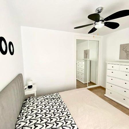 Locos Beach Holiday Apartments Торевиеха Екстериор снимка
