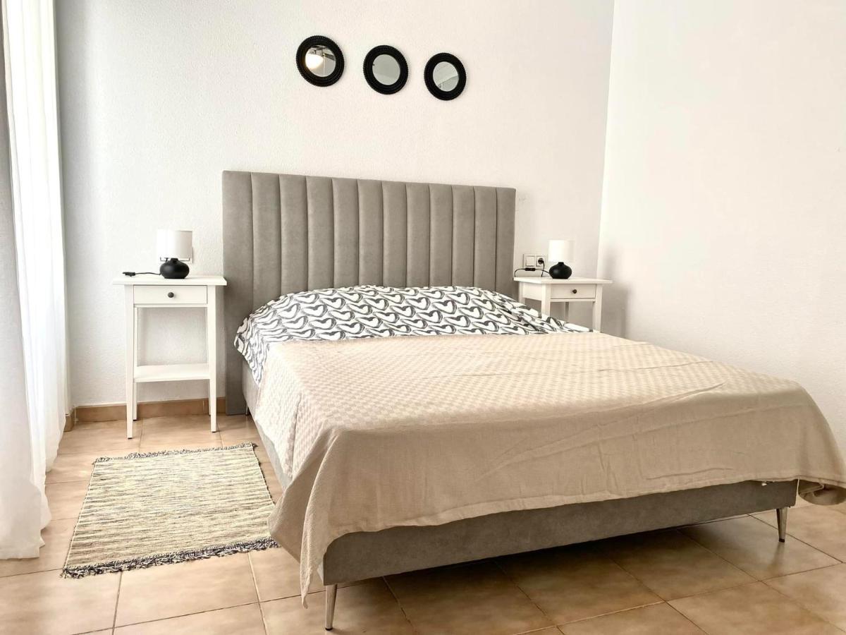 Locos Beach Holiday Apartments Торевиеха Екстериор снимка