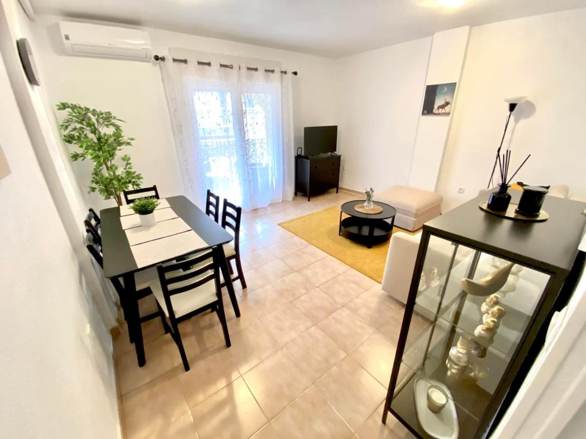 Locos Beach Holiday Apartments Торевиеха Екстериор снимка
